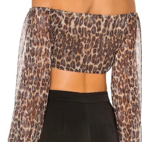Lovers + Friends | NWT Revolve Hank Metallic Leopard Long Sleeve Crop Top M - Picture 3 of 3